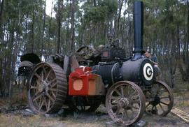 Painting and restoring a Burrell steam engine
