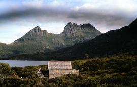View of Cradle Mountain, Dove Lake and boatshed